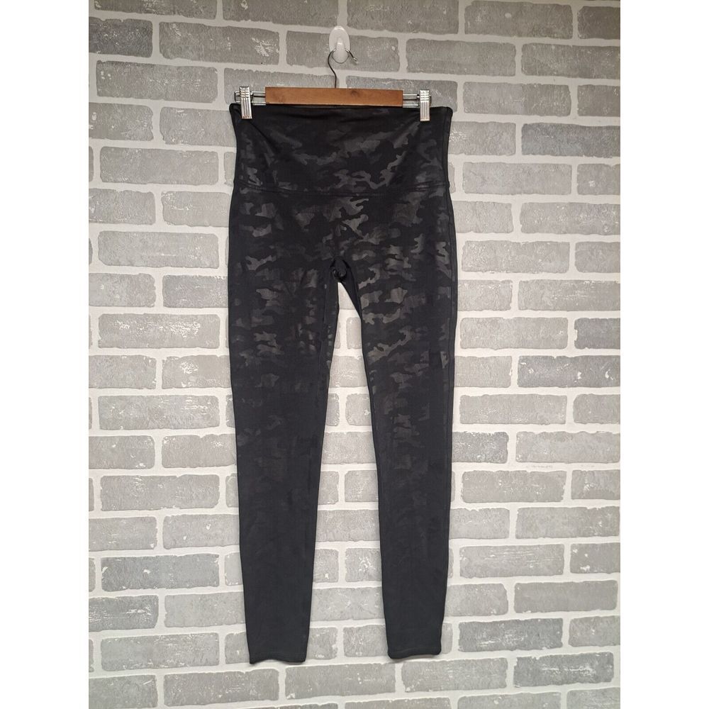 Spanx‎ Womens Camo Satin Print Leggins Yoga Gym Training Pants Size XL